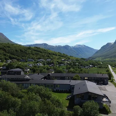 Hotel Aurora Adventures 4*