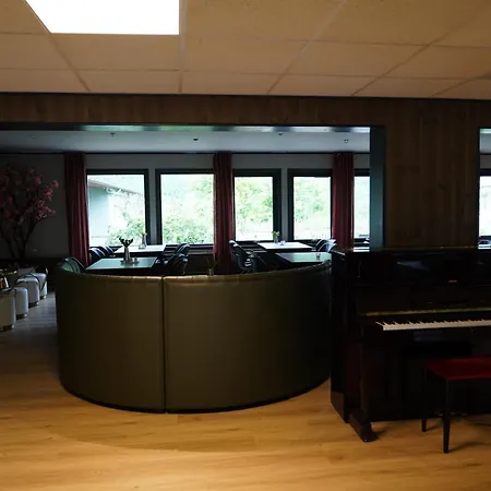 Otel Aurora Adventures 4*