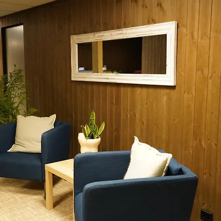 Hotel Aurora Adventures 4*