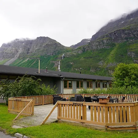 Aurora Adventures Hotel